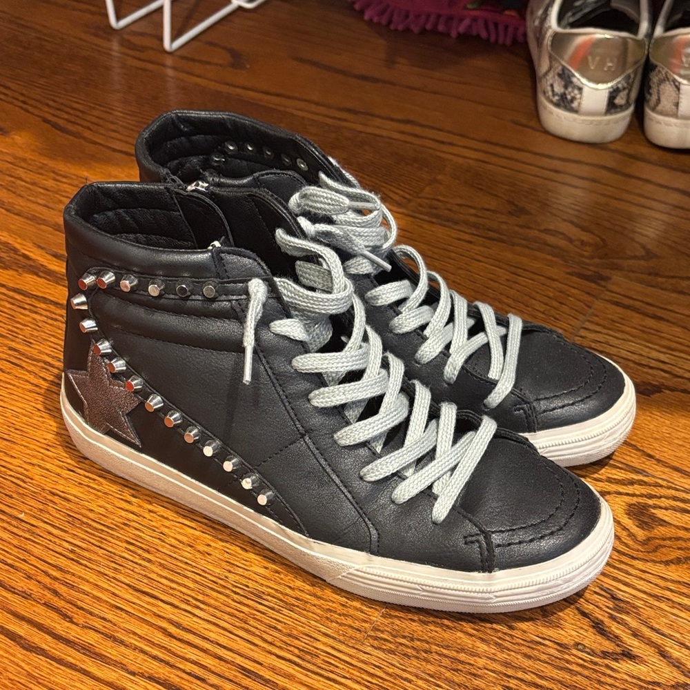 Black High-Top Sneakers with Silver Star and Studs
